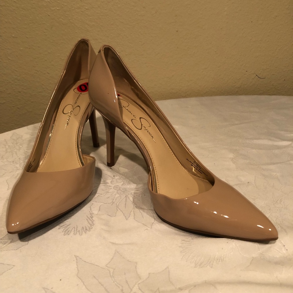 Jessica Simpson women’s Prizma pumps